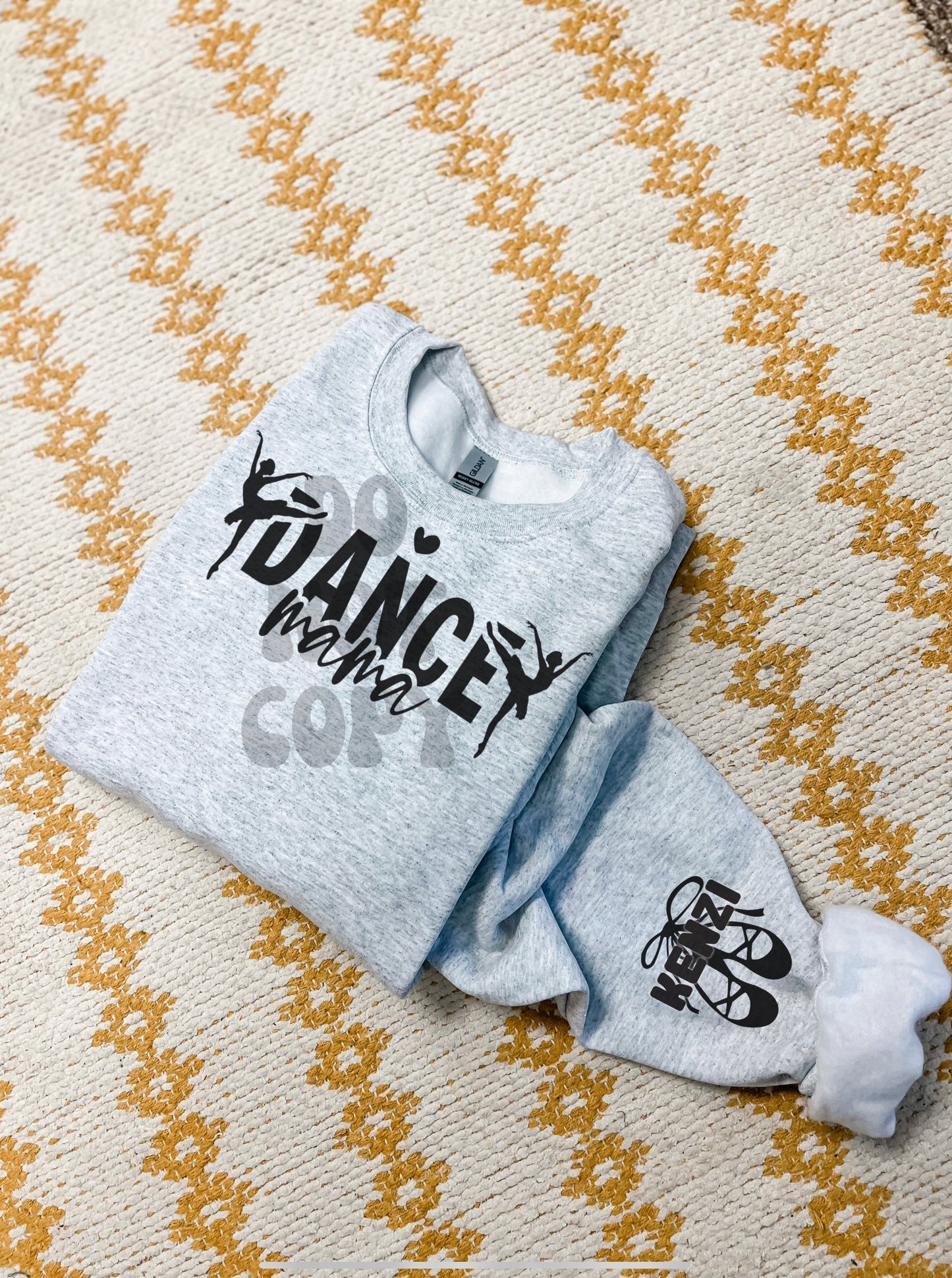 [Custom] Dance Mama ~ Sweatshirt•Tee